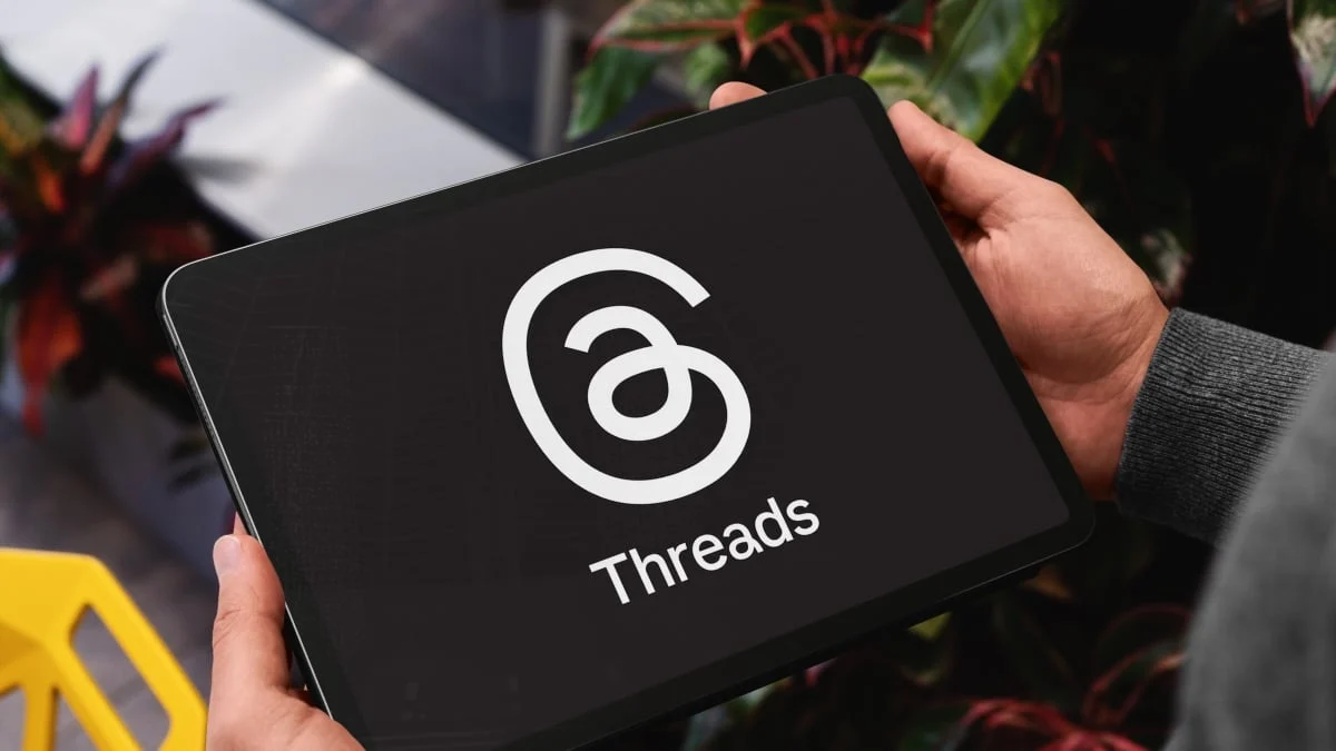 The AI Tag-Team: Meta Brings LLM-Powered Fact-Checking to Threads