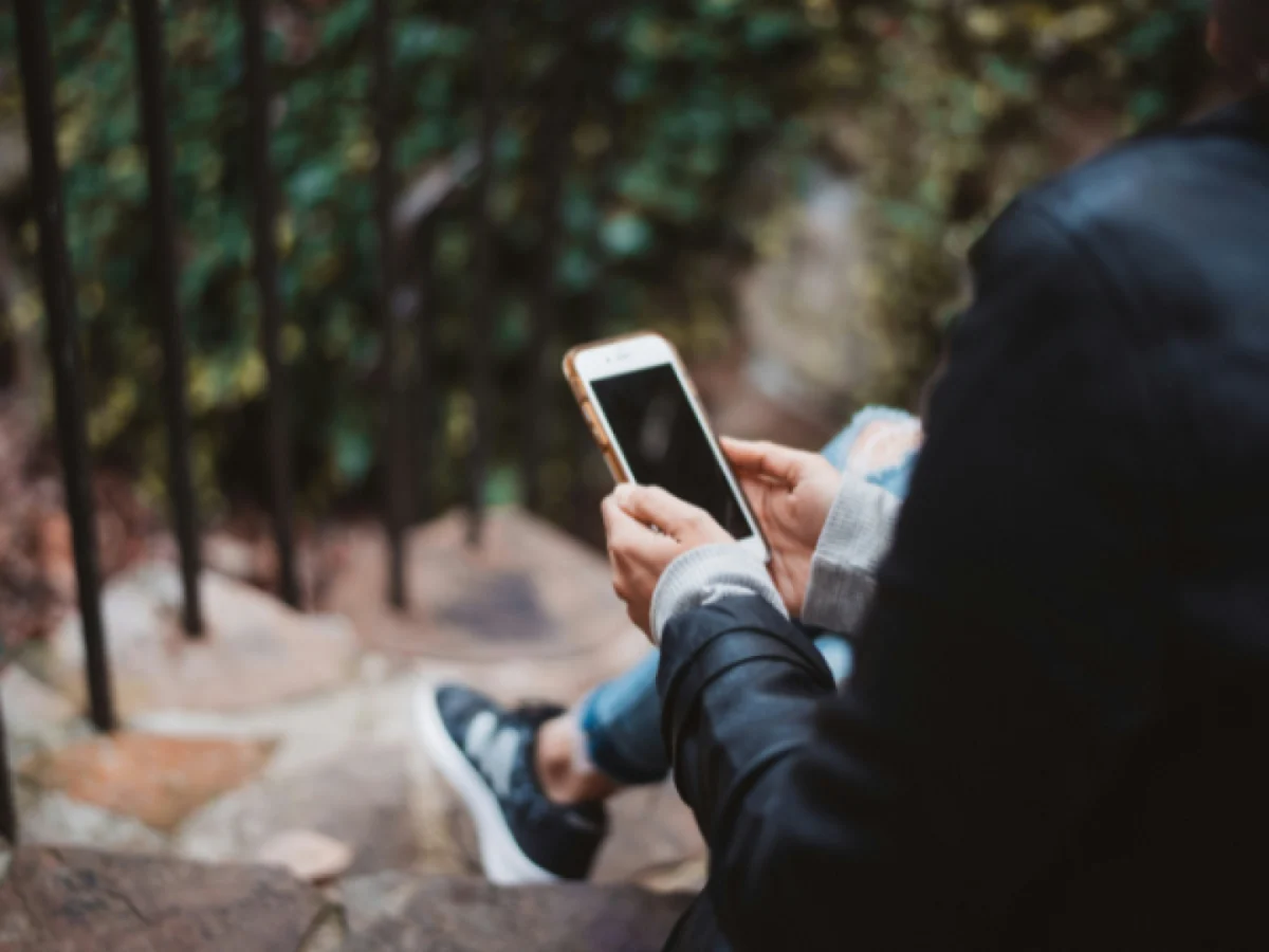 The Art of Efficiency: How Strategic Crossposting is Redefining Content Creation in 2026