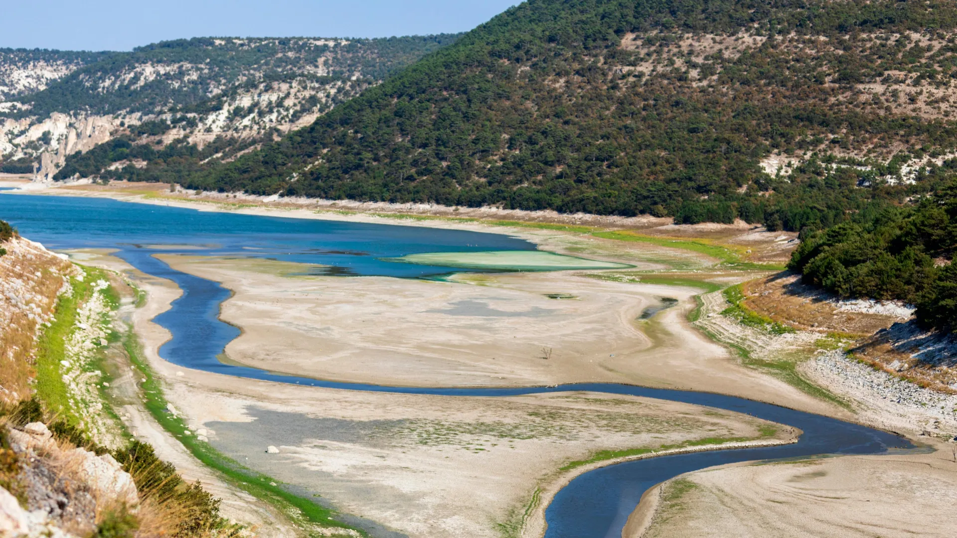The Breathless River: Climate Change Triggers Global Deoxygenation Crisis