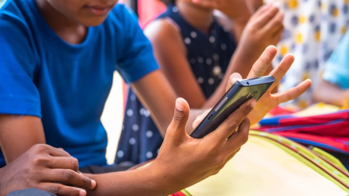 The Global Digital Border: Which Countries Are Banning Social Media for Minors?