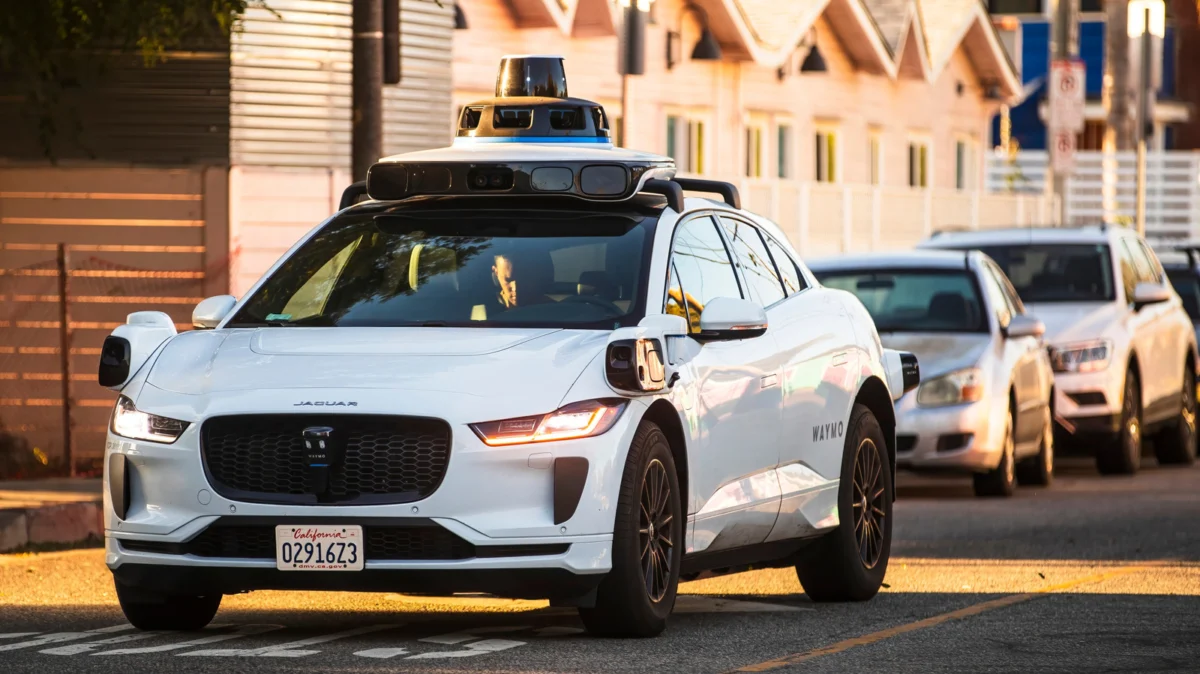 Beyond the Steering Wheel: Decoding the Reality of Level 5 Autonomous Vehicles