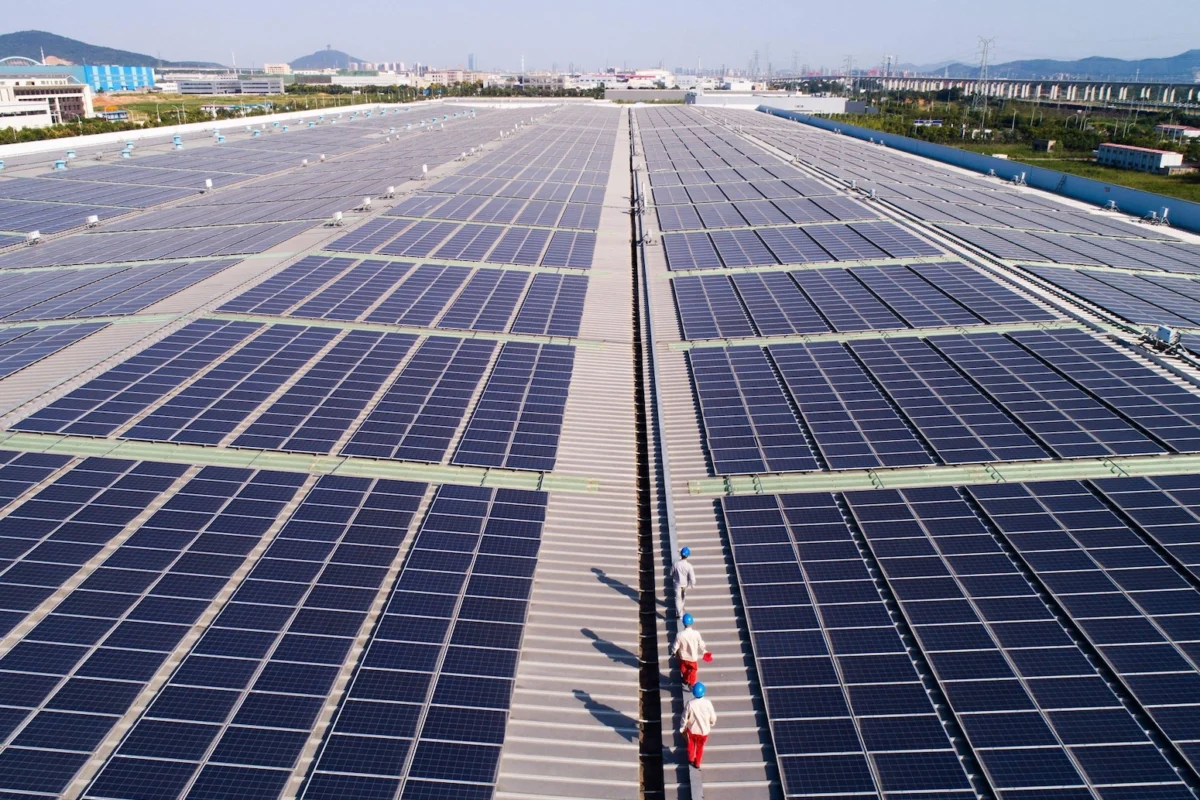 China’s Automotive Paradigm Shift: NEVs Capture Two-Thirds of the Market Amid Global Energy Turmoil