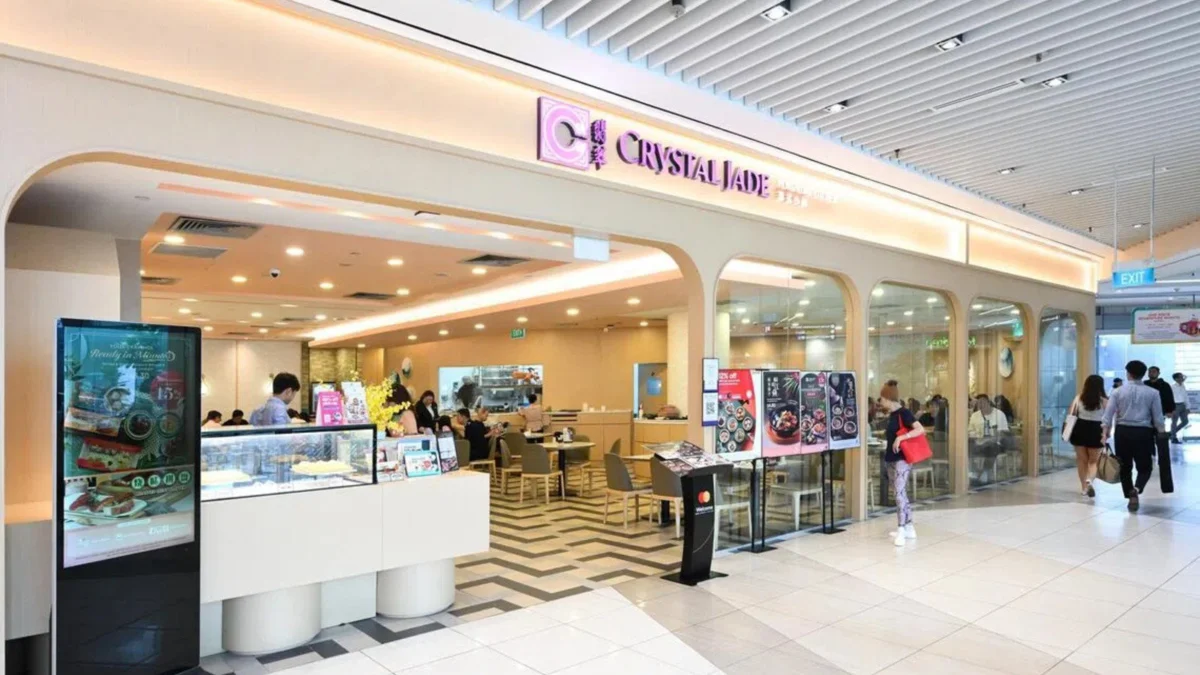 Culinary Giant in Transition: Crystal Jade Shuts Four Outlets and Retrenches 120 Staff Amid Restructuring and Proposed Sale