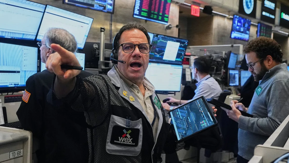 Global Markets Under Pressure: AI Sector Volatility and Geopolitical Tensions Converge