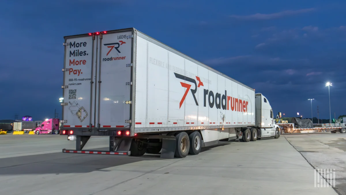 Roadrunner Expands North American Footprint with New Canada-to-U.S. LTL Service and General Rate Increase