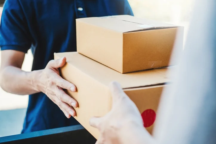 The Evolution of E-Commerce Logistics: Return Rates and Strategies in the DACH Region (2026)