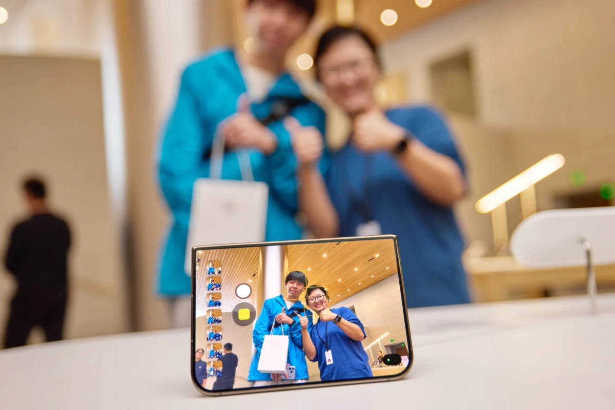 The Folding Frontier: How Apple Defied Economic Gravity with the $2,000 iPhone Duo