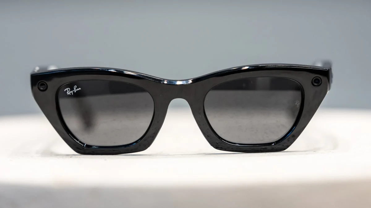 The Invisible Listener: Privacy Concerns Mount Over Ray-Ban Meta Smart Glasses