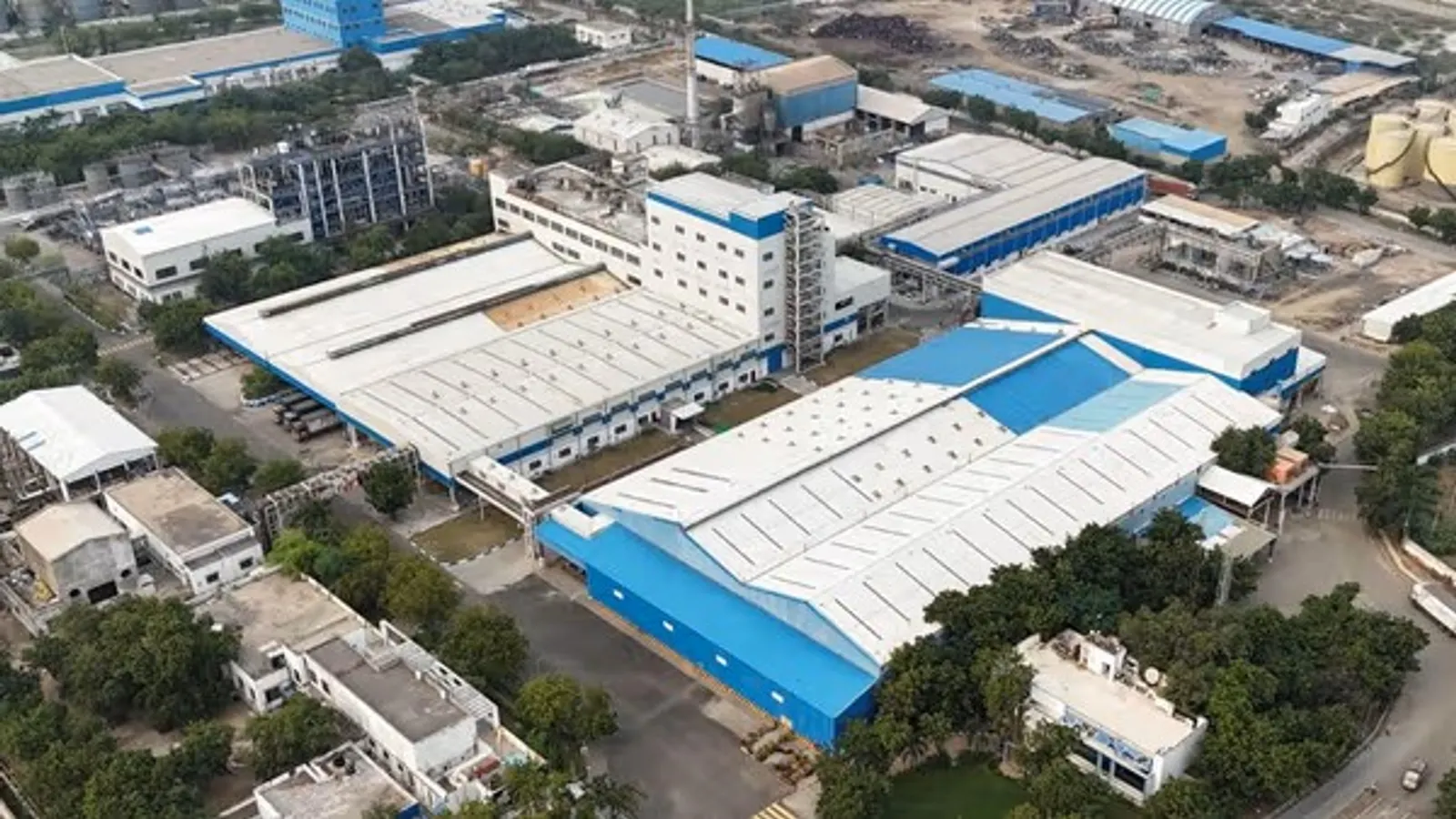 Unilever’s Digital Transformation: Scaling the Twin Revolution Across Global Manufacturing